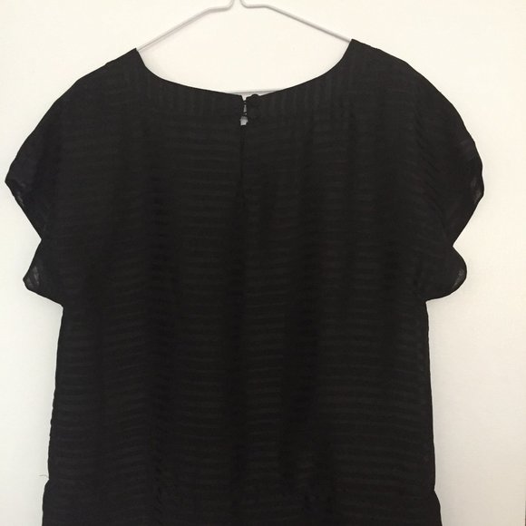 H&M BLOUSE. SIZE L.  COLOR BLACK - Picture 3 of 6